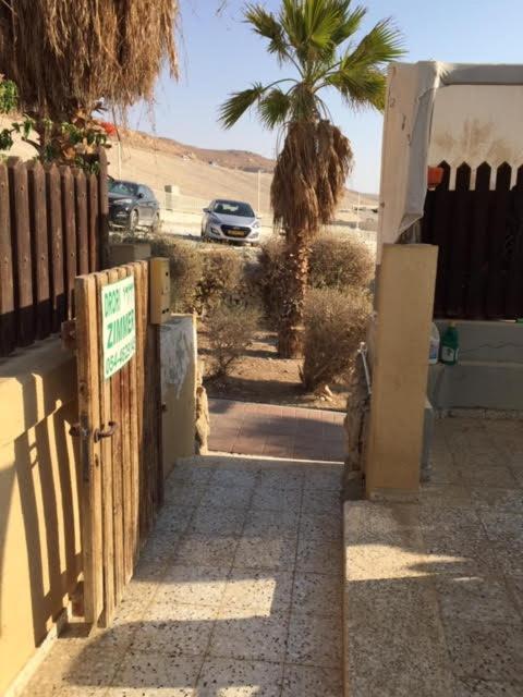 הבית של דרורי Неве-Зоар Экстерьер фото